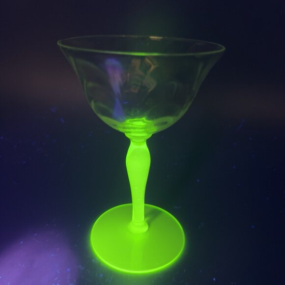VTG Uranium Stems Champagne Glass Cup Herringbone Optic Iridescent Finish AS IS - Picture 1 of 12